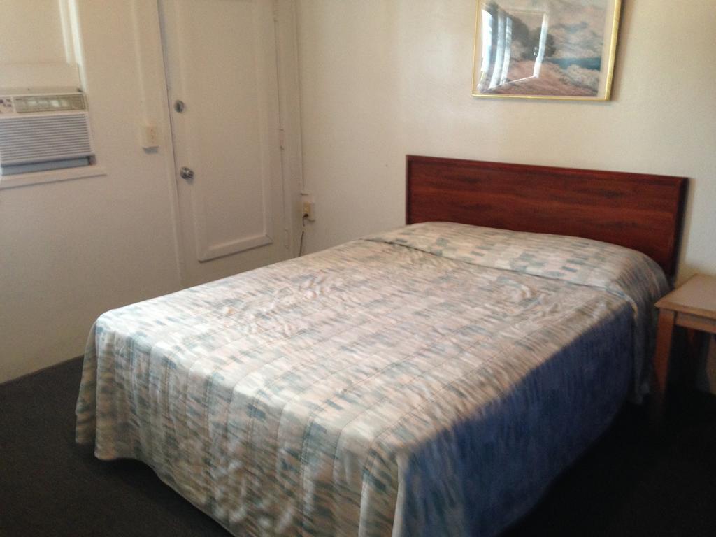 Southwind Motel Stuart Cameră foto
